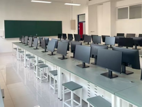 初中畢業(yè)男生學(xué)什么技術(shù)類專業(yè)好？